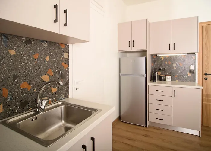 Happy Place In The Center Appartement Kalamata