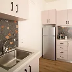 Happy Place In The Center דירה קלמאטה
