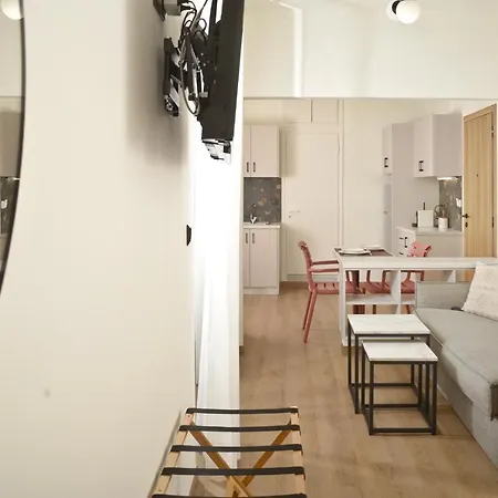 Apartment Happy Place In The Center Kalamata