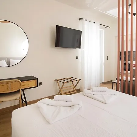 Happy Place In The Center * Kalamata